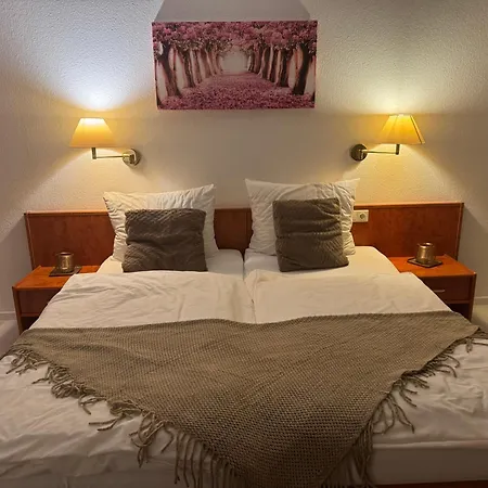 Parkhotel Hotel *